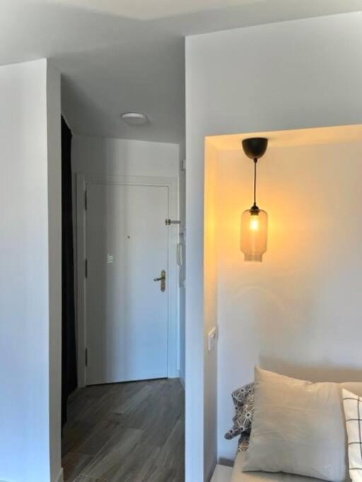 Acogedor Estudio 650 M De Playa Фуэнхирола Экстерьер фото